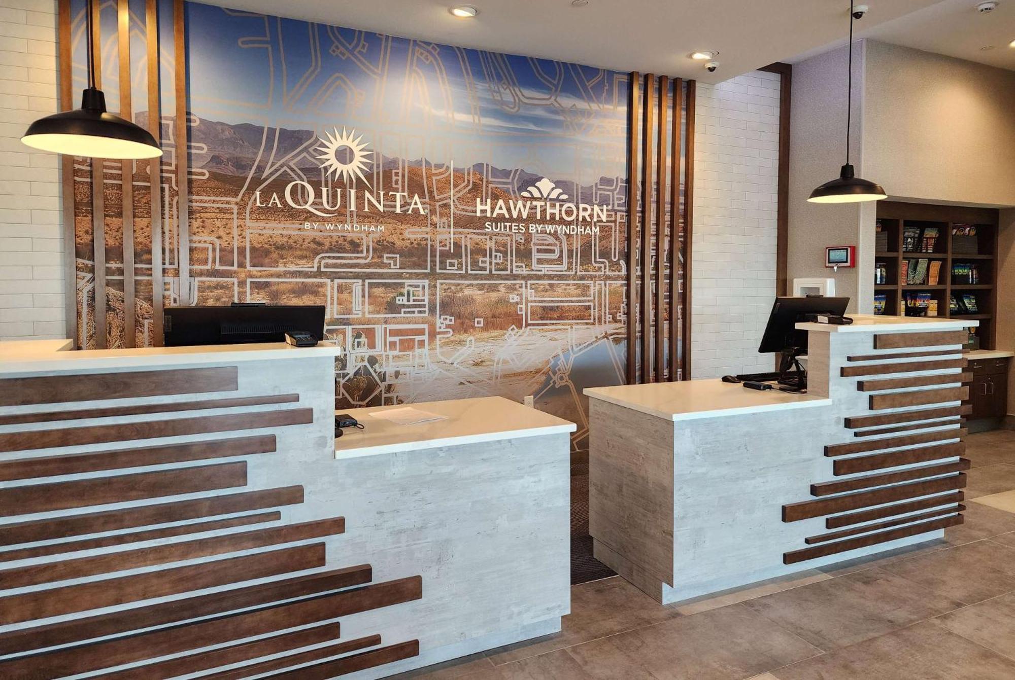 La Quinta Inn & Suites By Wyndham Del Rio Exterior foto